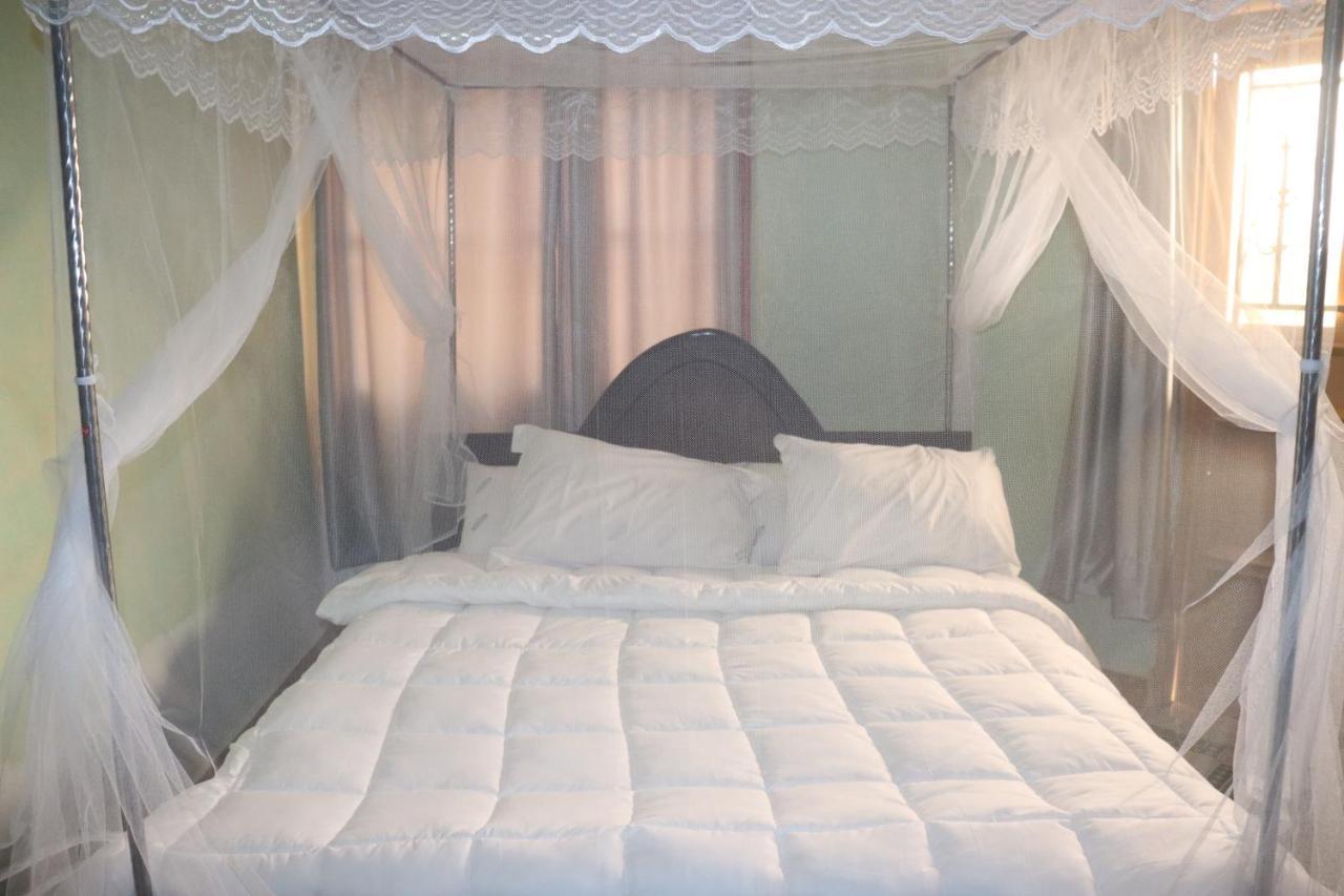 Jusvero Motel Jinja Kültér fotó